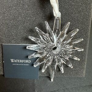Waterford Crystal 2018 Snow Crystal Pierced ornament